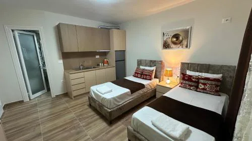 Cozy centrally located room for two 1, 10 min walk from city center