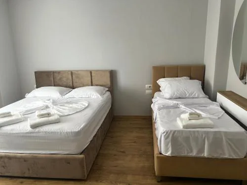 Denis room