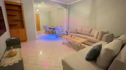 DIORAs Apartment.