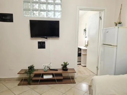 Downtown Boulevard apartment with a cute balcony!