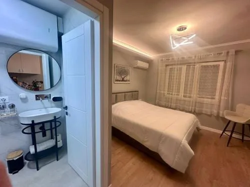 Enia's Tirana City Center Studio - 30 meters from Skanderbeg Square