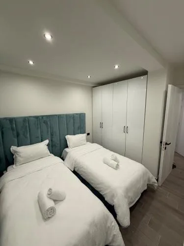 Greis Apartments 3