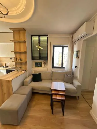 Hugo Apartment