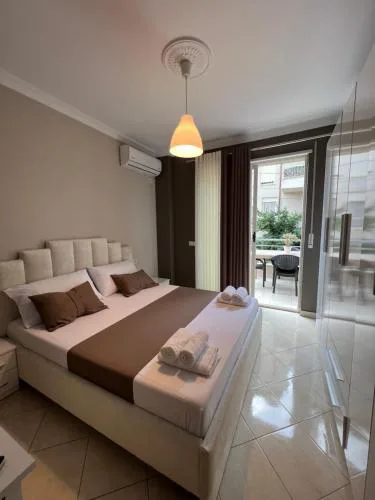 Lake View Apartment Tirana