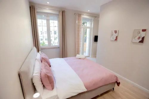 Lana Luxe Apartments