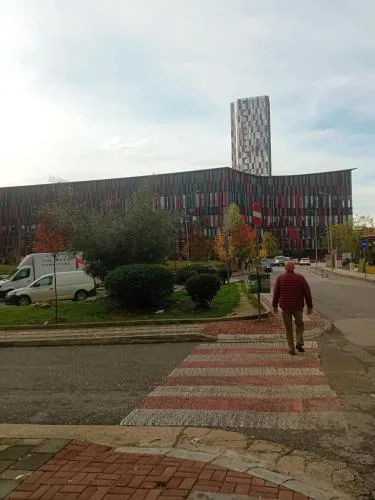 Linda Apartments