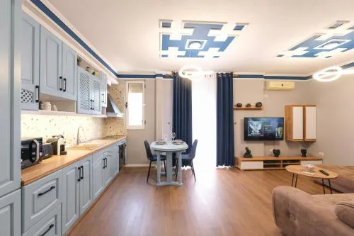 Matisse No15 - One Bedroom Apartment With Balcony