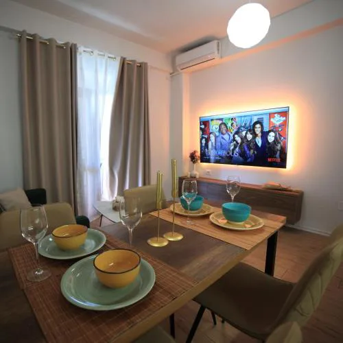 Matisse No7 - One Bedroom Apartment With Balcony