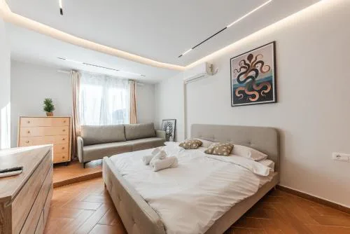 Meduza Apartment by Kondo Stays