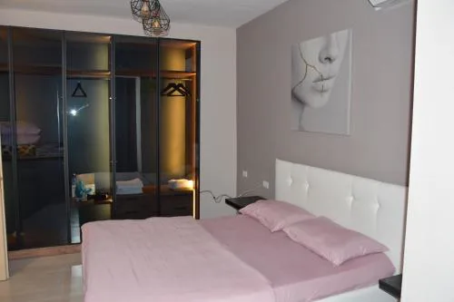 Modern apartment in the centre