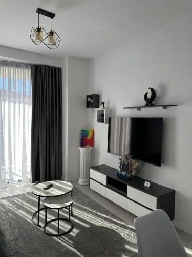 M's Apartment-Cozy getaway in the Heart of the City