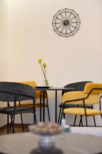 Noir Living 2 bedroom apartment