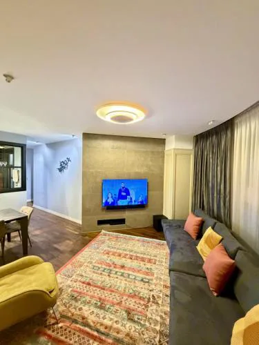 Ola Lux Apartment
