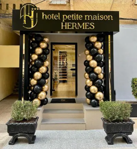 Petite Maison Hermes Center