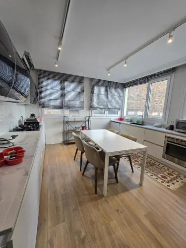Prime Bulevard 3BDR Apartment