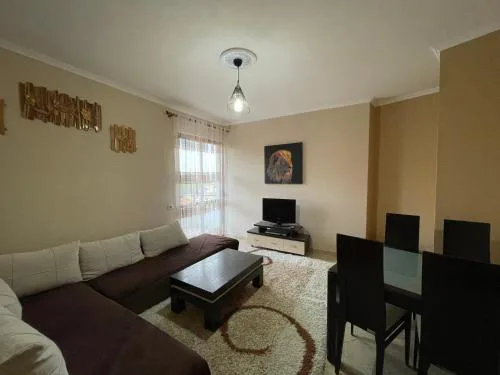 Private Rooms 2 - City & Mountain Views & Free Parking & WiFi
