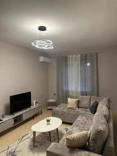 S&E apartments