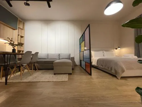 Square 21 Apartments