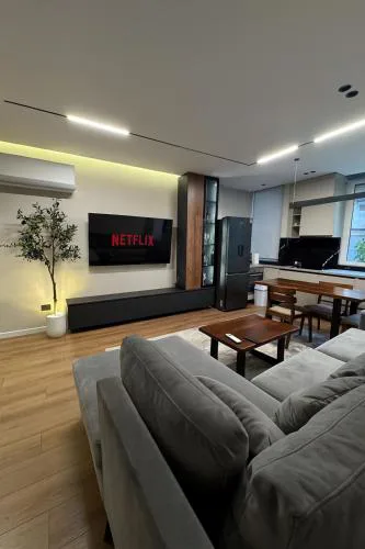Urban21 Luxury 2 Bedroom Apartment