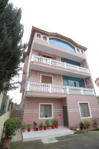 VILLA Dori Ani