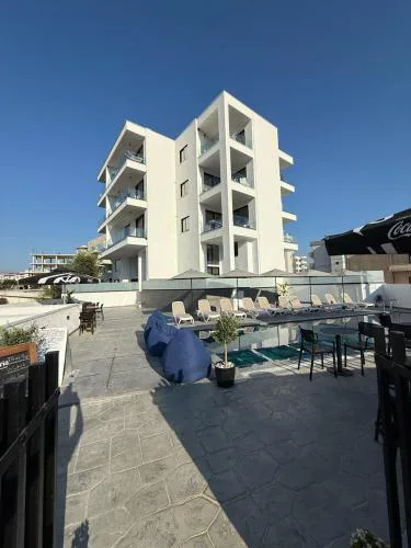 Alpha Blue Apartments