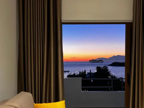 Dine Hotel