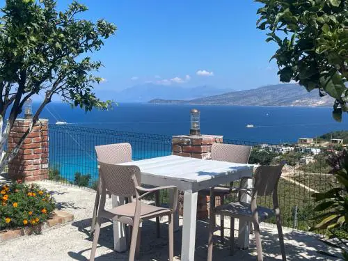 Emiljano Seaview