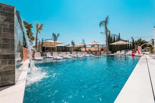 Ksamil Central Park Hotel