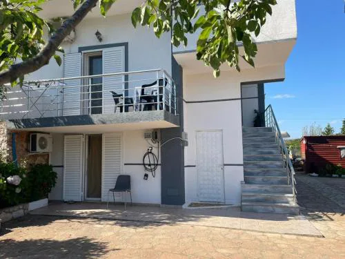 Ultra Apartments