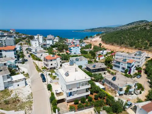 Villa Abiori 2