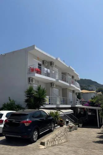 Harilla Hotel