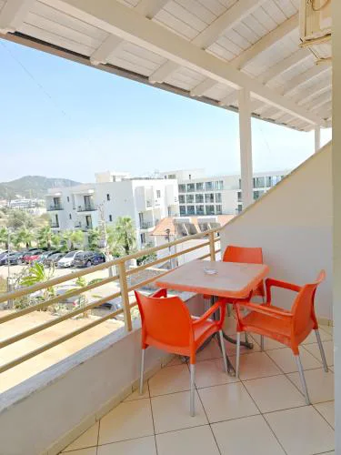 Hotel Azure