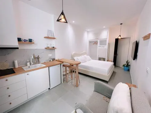 Leas rooms Santorini, Dhermi