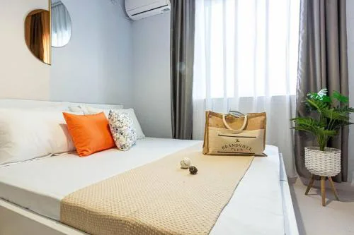 Himara City 22 - Central & Beach Access