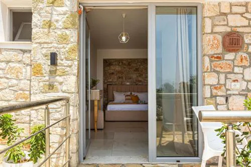 House of Stones 3, Cozy Room w Parking