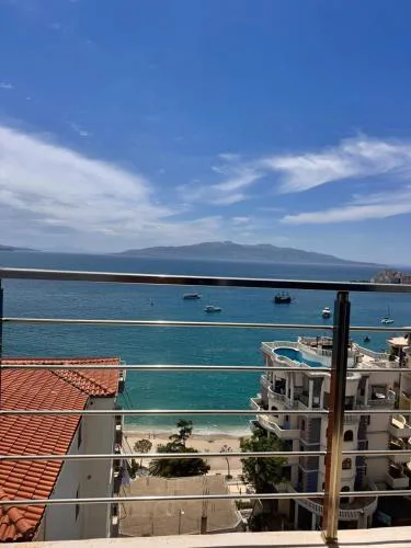 Amazing Center Sea View Apartment