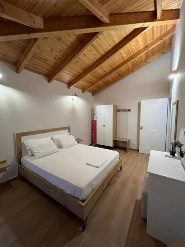 Amazing familiar apartments and rooms