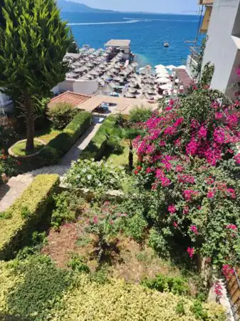 Amelie's Apartments & Beach Saranda