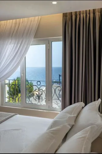 AMI MAR Hotel