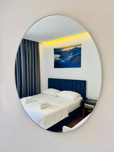 E&L Luxury Apartments