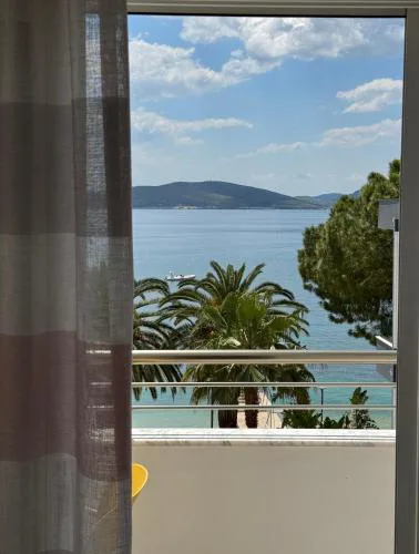 Elena Hotel