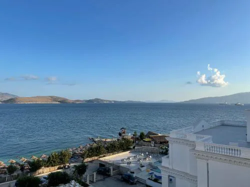 ENTi Apartments - Africana Beach