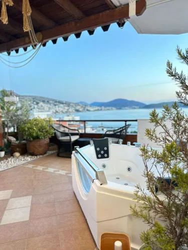 Eye Luxury Penthouse Saranda