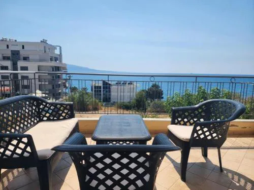 International Sea View Apartment