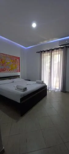 Lino House 1