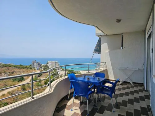 One Bedroom Apartment With Sea View 010