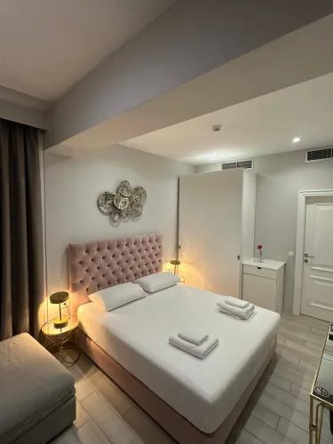 Onira luxury rooms