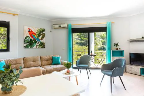 Saranda Charm 5 1BR Ap w Kitchen & Parking