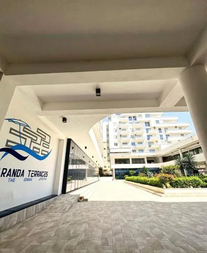Saranda Terraces Modern Apartment 1 -Parking e Side Sea View- 50 m from Beach
