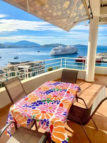 Sea View Apartment